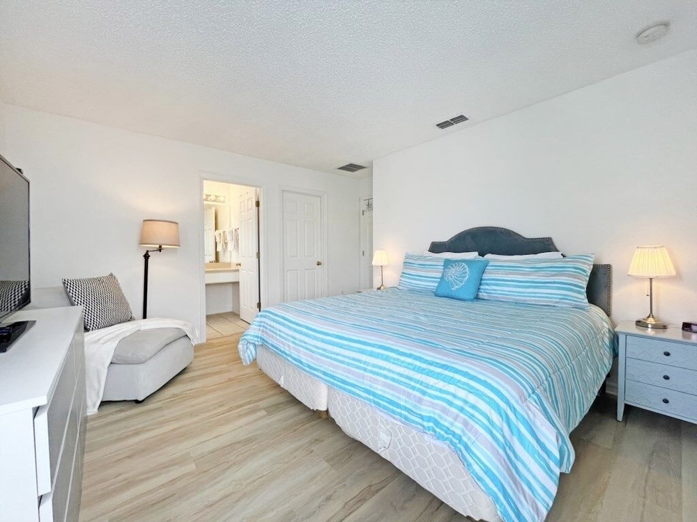 Endless Summer 6 Bedroom Home