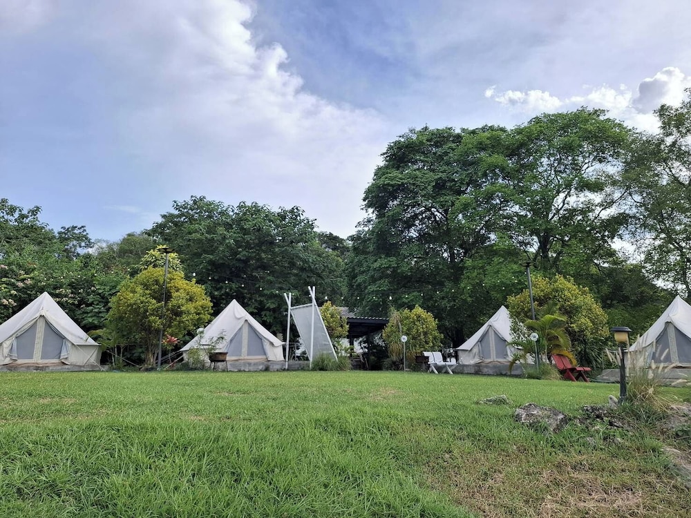 Tawan Ja Resort
