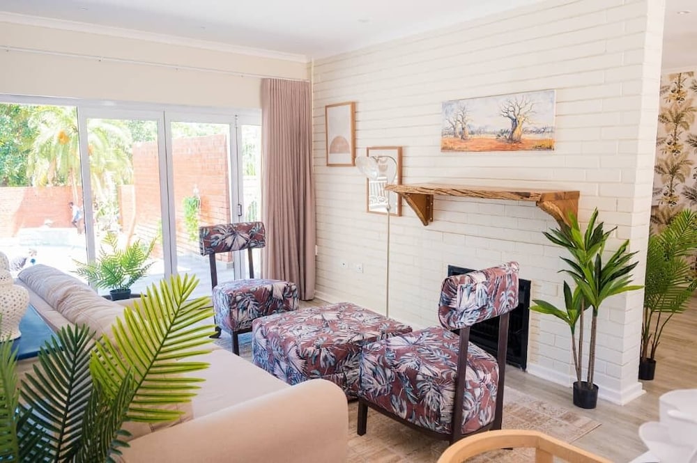 36 Alexander Guest House