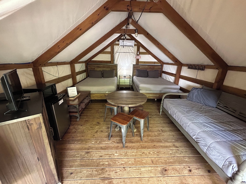 Geronimo Creek Retreat
