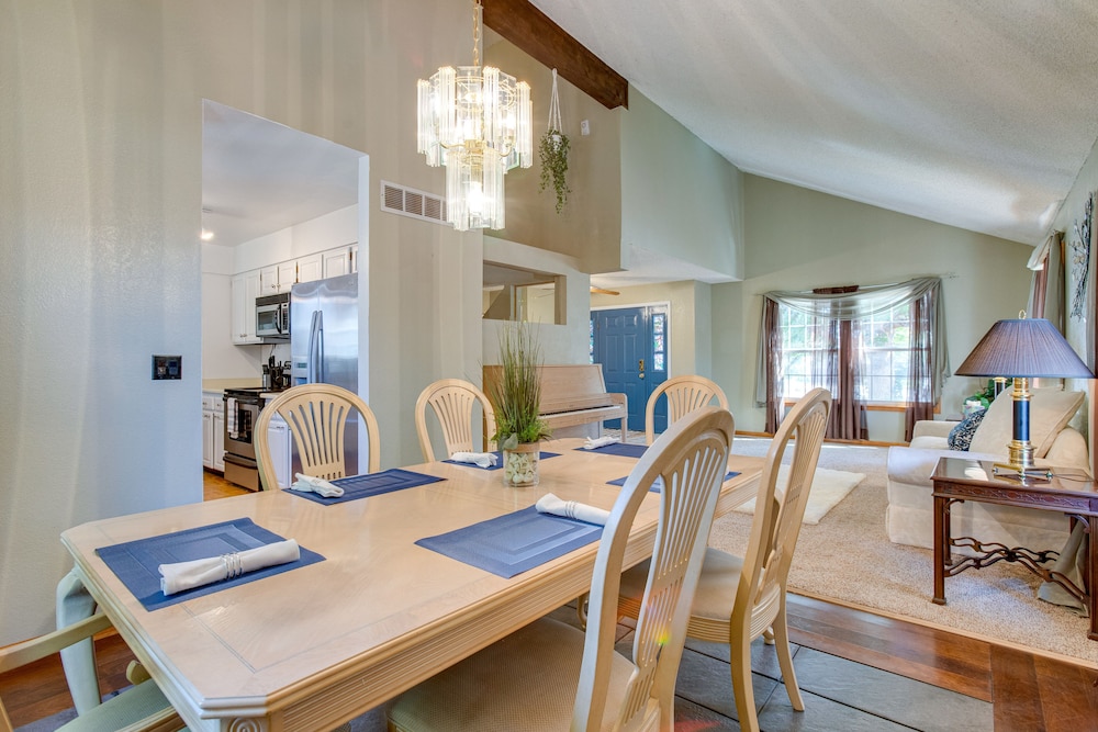 Spacious Aurora Retreat w/ Game Room + Hot Tub!