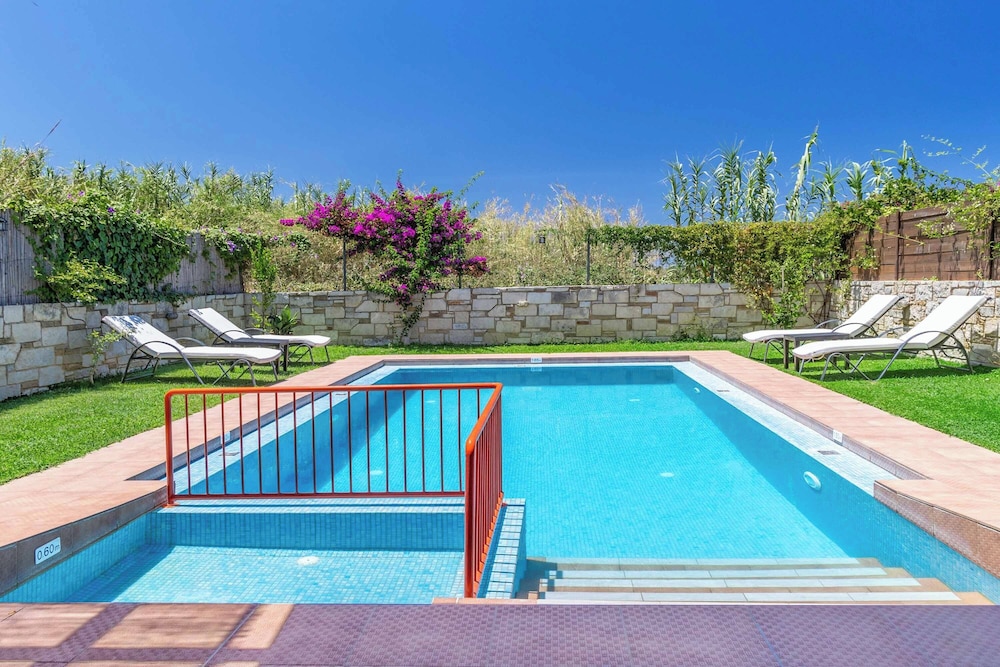 Villa Mandarin Platanias