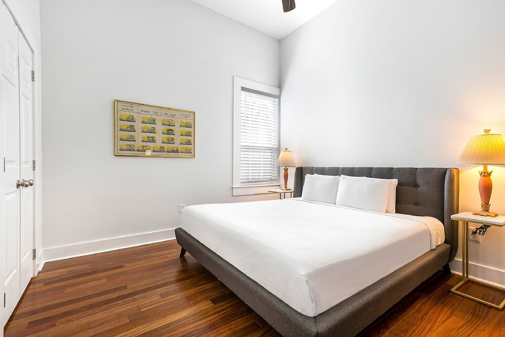 Spacious 5 Bedroom Near Magazine St & Uptown, photo 16