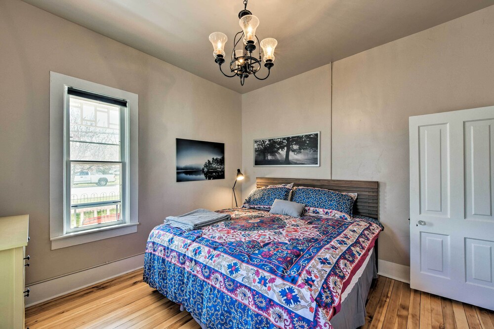 Chic Downtown Home w/ Grill, Steps to Main Street! view 5