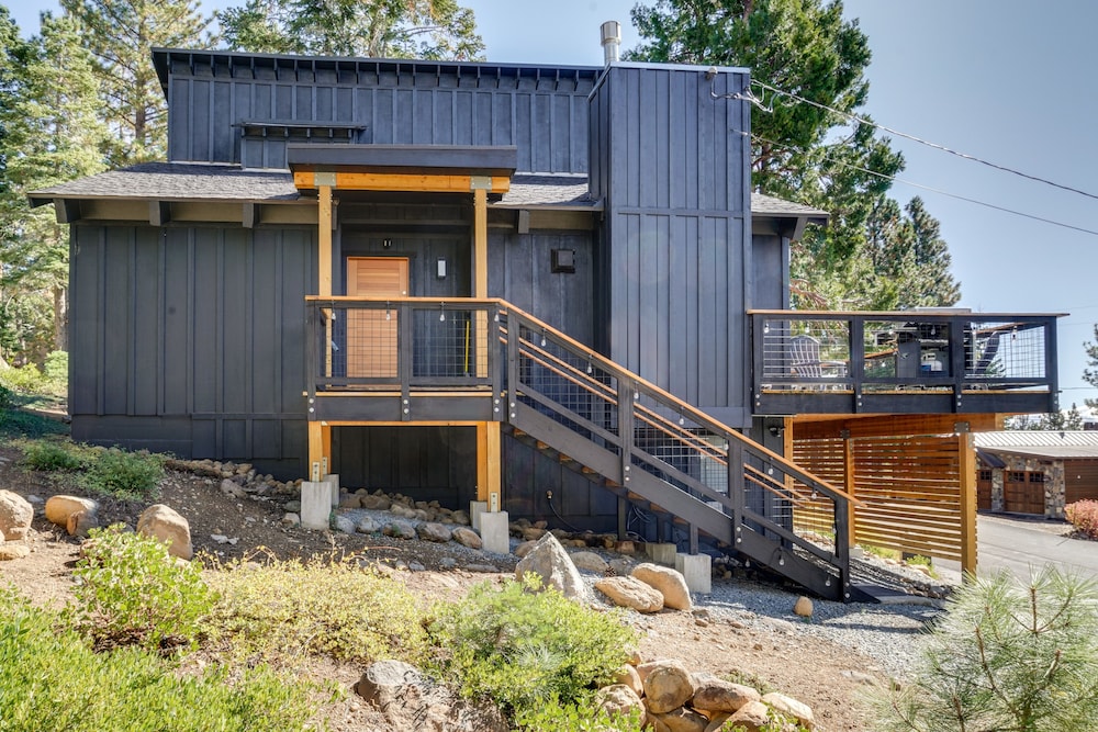 Steps to Beach: Family Home w/ Views in Tahoe City view 3