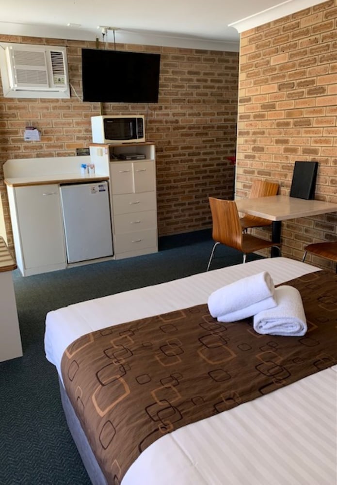 Garden City Motor Inn