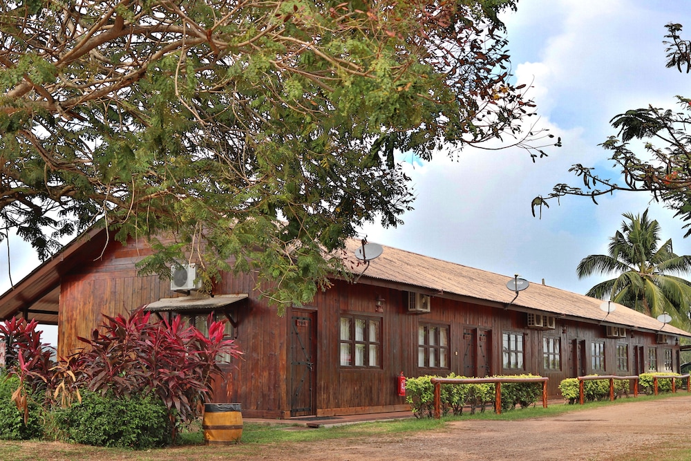 Hotel Eagle Ranch Resort - Image 1