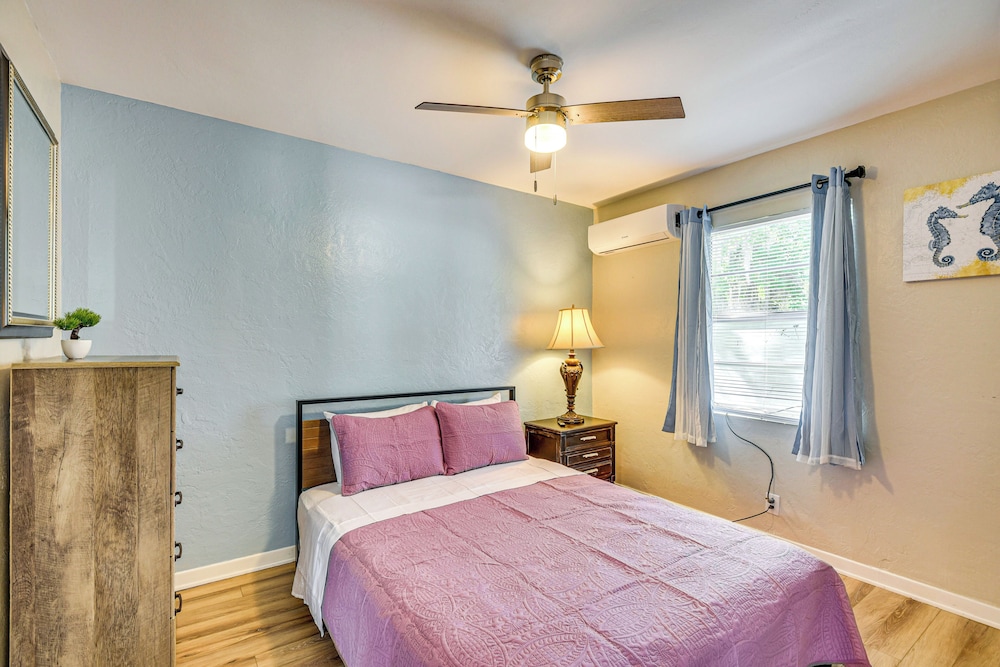 4 Mi to Daytona Boardwalk & Beaches: Cute Cottage