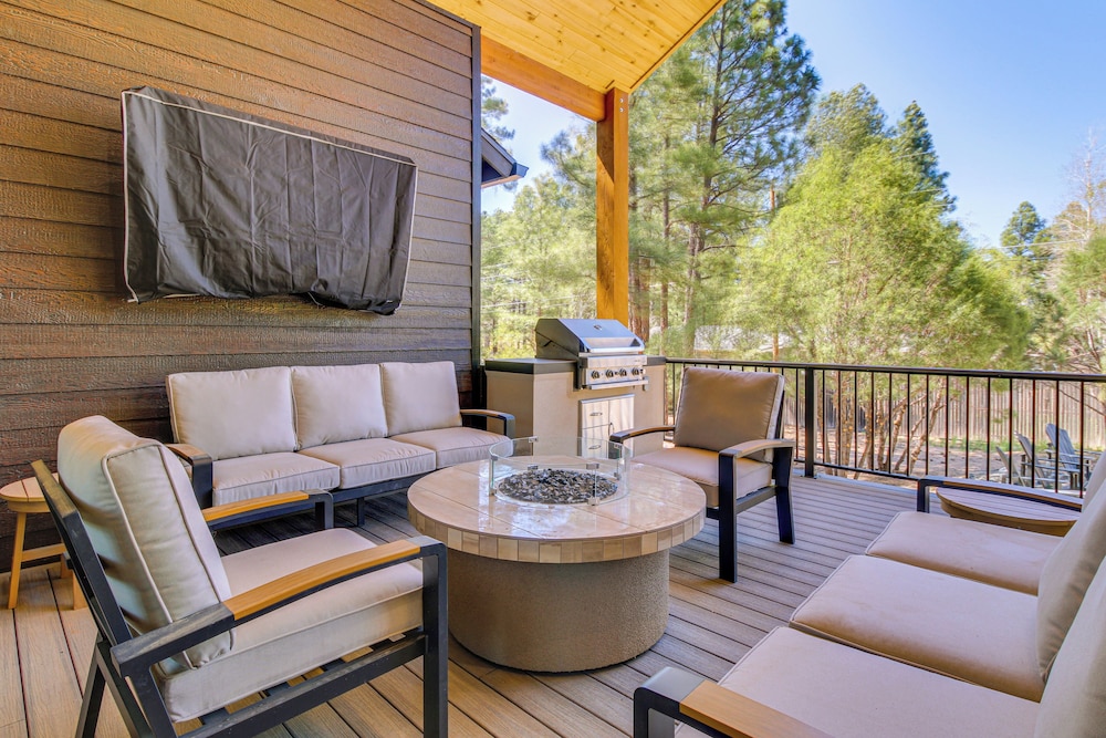 Fireplace + EV Charger! Home in Torreon Community