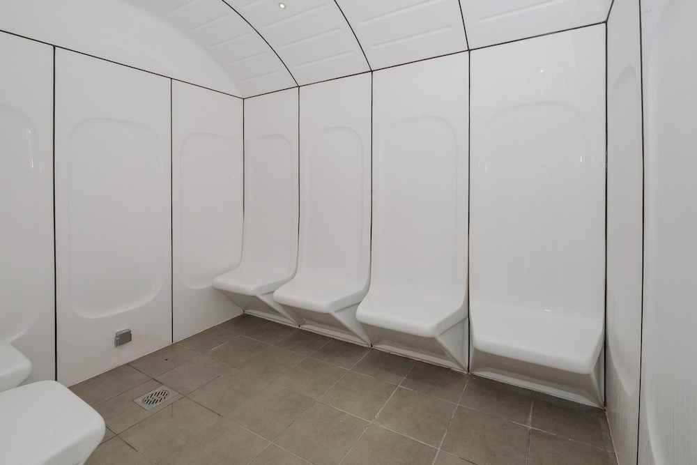 Tranquil 1BR Hideaway in Damac Hills
