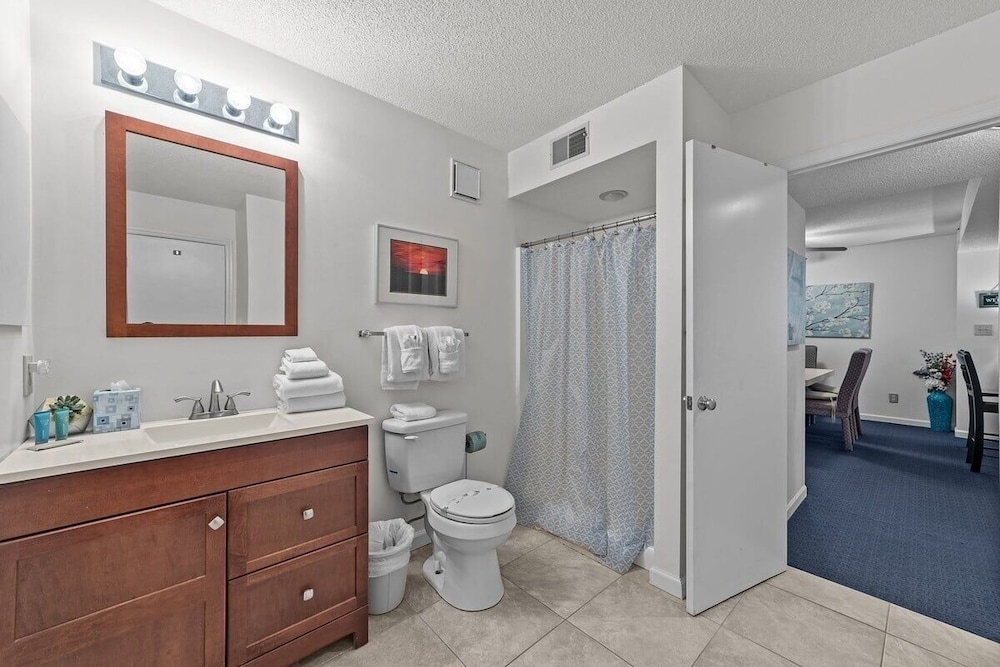 Heron Pointe C12 2 Bedroom Condo