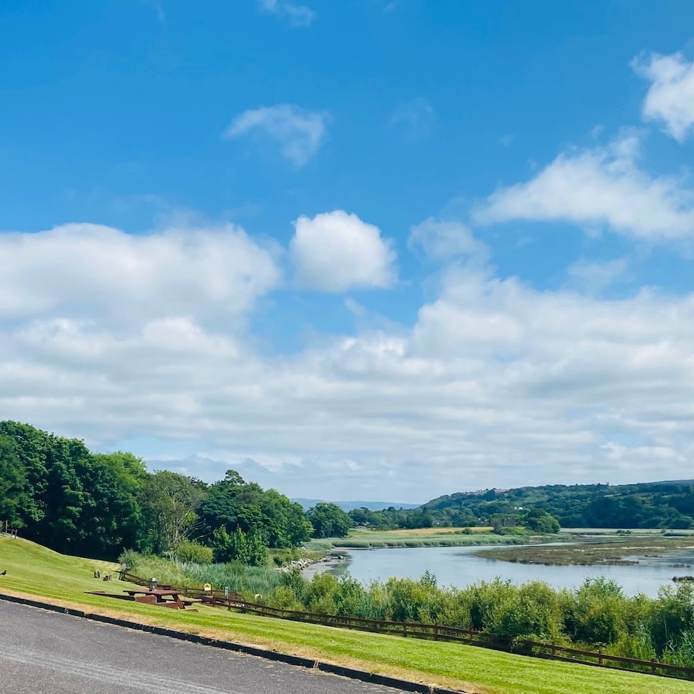 3 Bedroomed House With View of Kenmare Bay Estuary