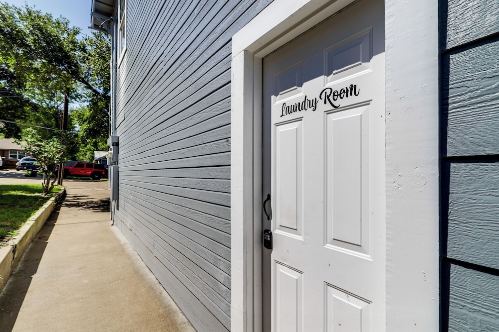 1 Mi to Downtown & Shopping: Quiet Brenham Home