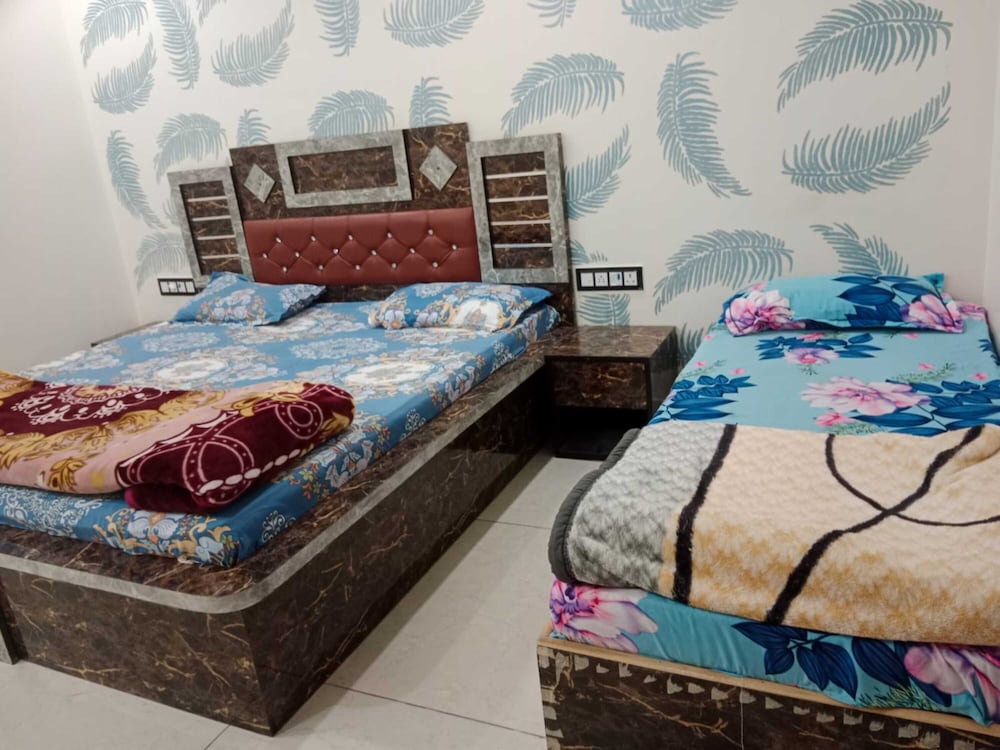 Hotel Radhe Krishna