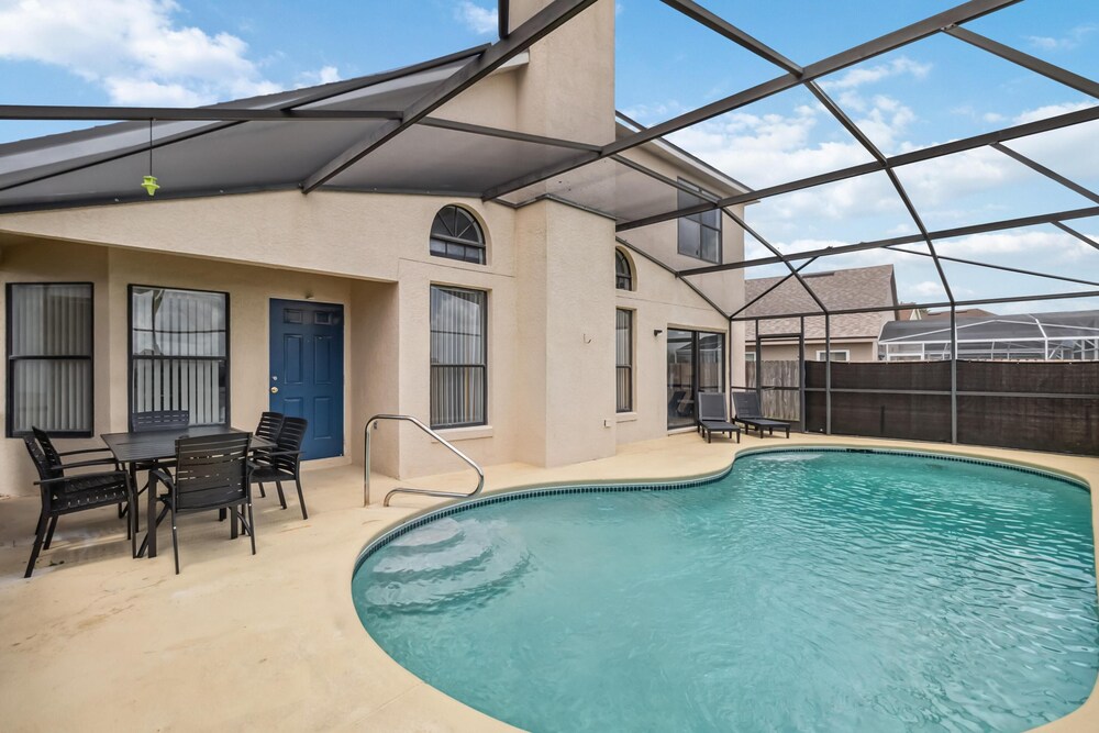 5/3 Private Pool House Near all Famous Attractions!!!