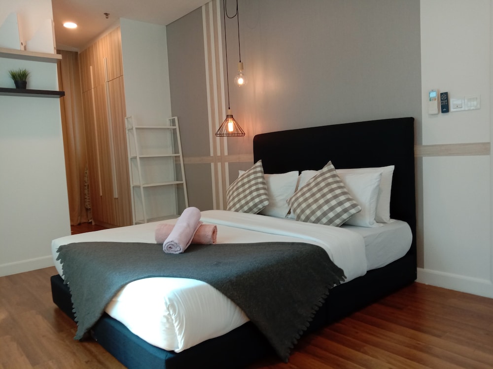 Signature Apartment at Mercu Summer Suites KLCC