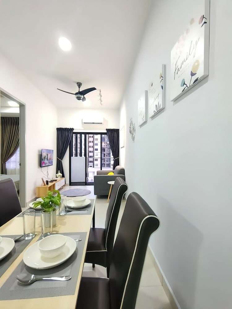 M Suite Menjalara Free Gym Pool