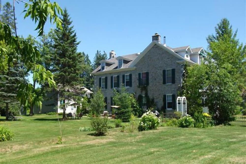 Spruceholme Inn