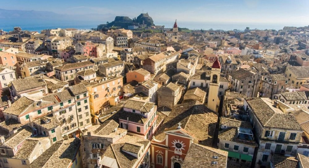 Porto Walk to Beach Sea Views A C Wifi Car Not Required - 385 view 5