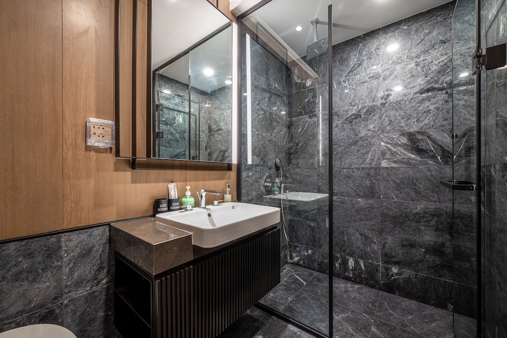 Wembley Vacations - Trendy Apartments Wembley - Property Image 9