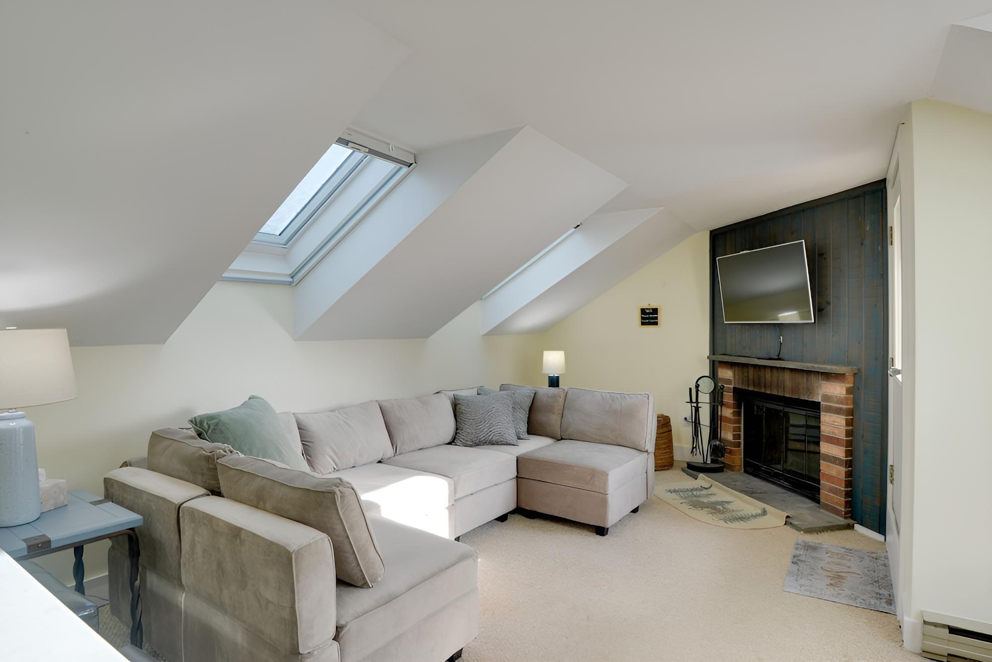 West Dover Condo w/ Fireplace: Half Mi to Mt. Snow view 3