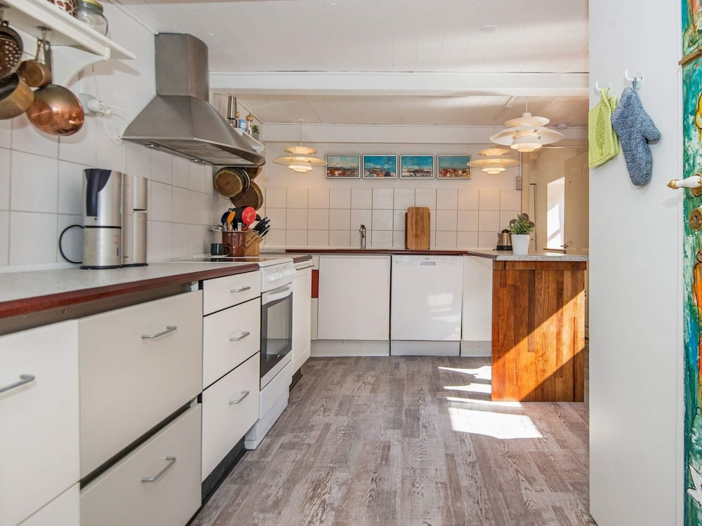 Cozy Seaside Retreat in Hojer-by Traum view 3
