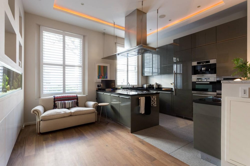 Spectacular Unique 4bed House in Pimlico