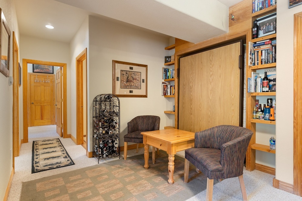 5949 Hidden River Lodge 3 Bedroom Condo by RedAwning
