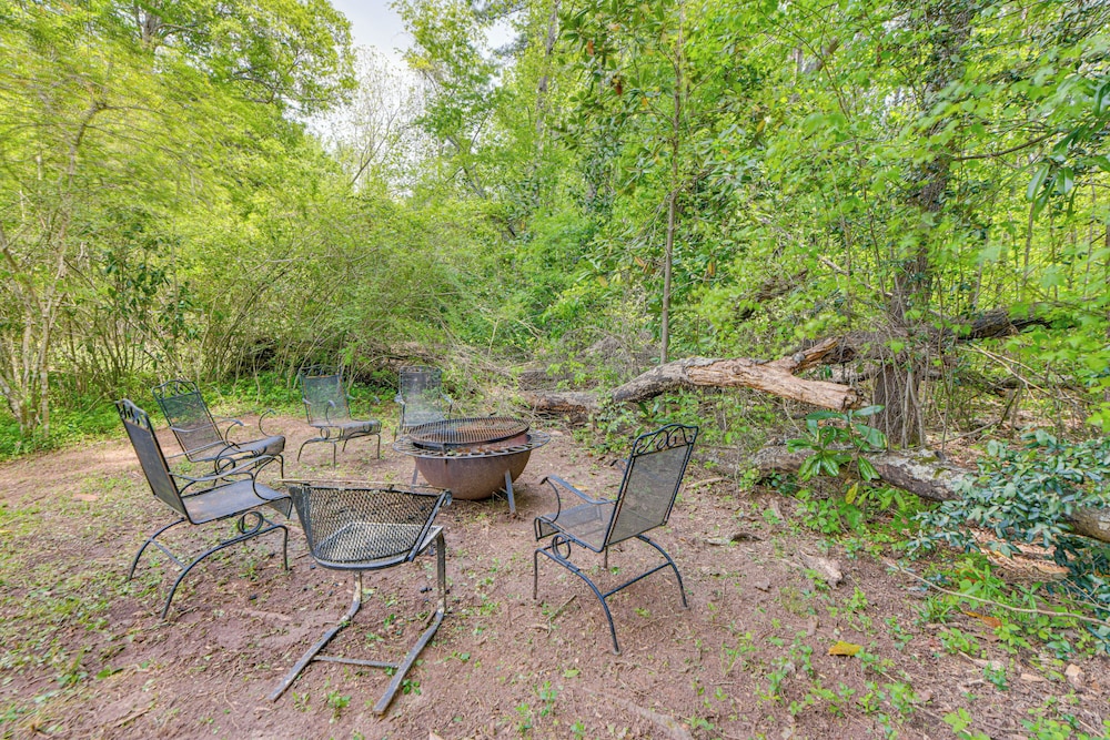 Hike, Swim & Explore: Secluded Hideaway in Shiloh!