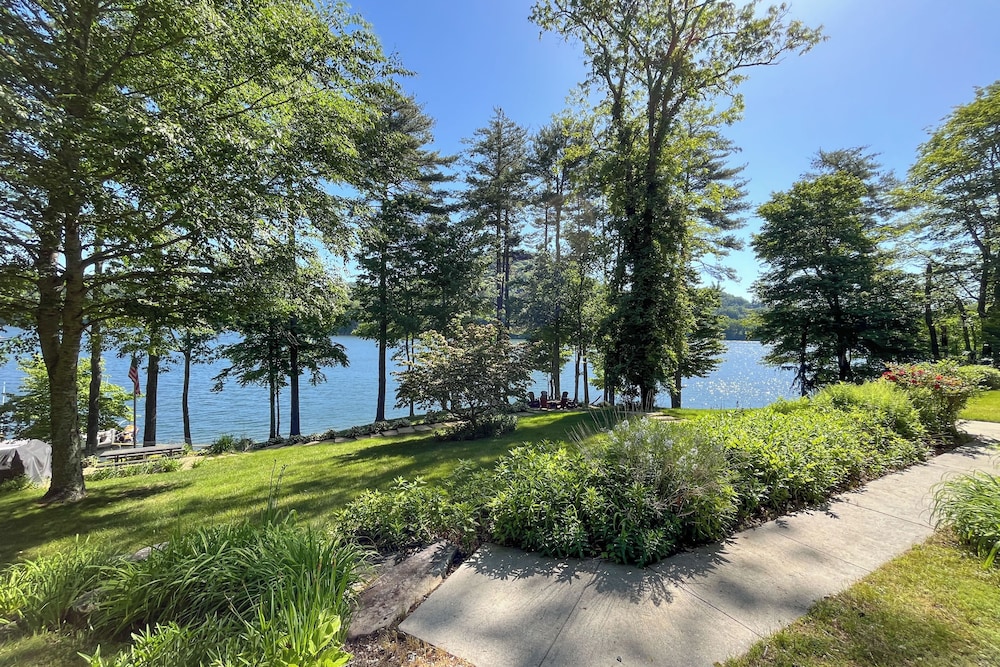Mtn-view Home on Lake Glenville w/ Dock