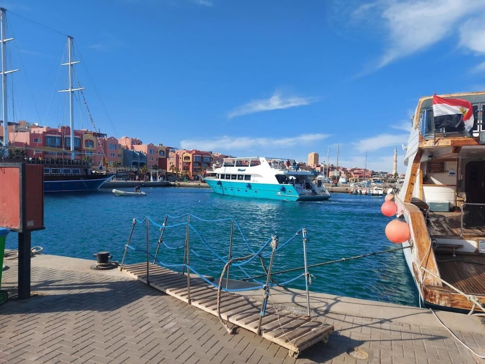 Florenze Khamsin Hurghada J-113