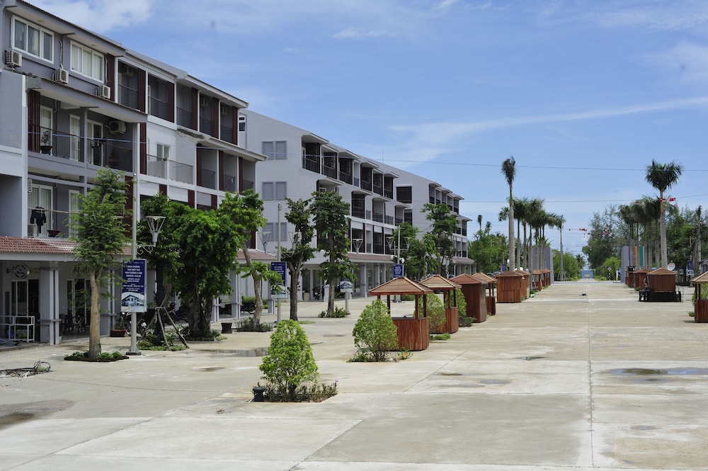Kosmos Apart Hotel