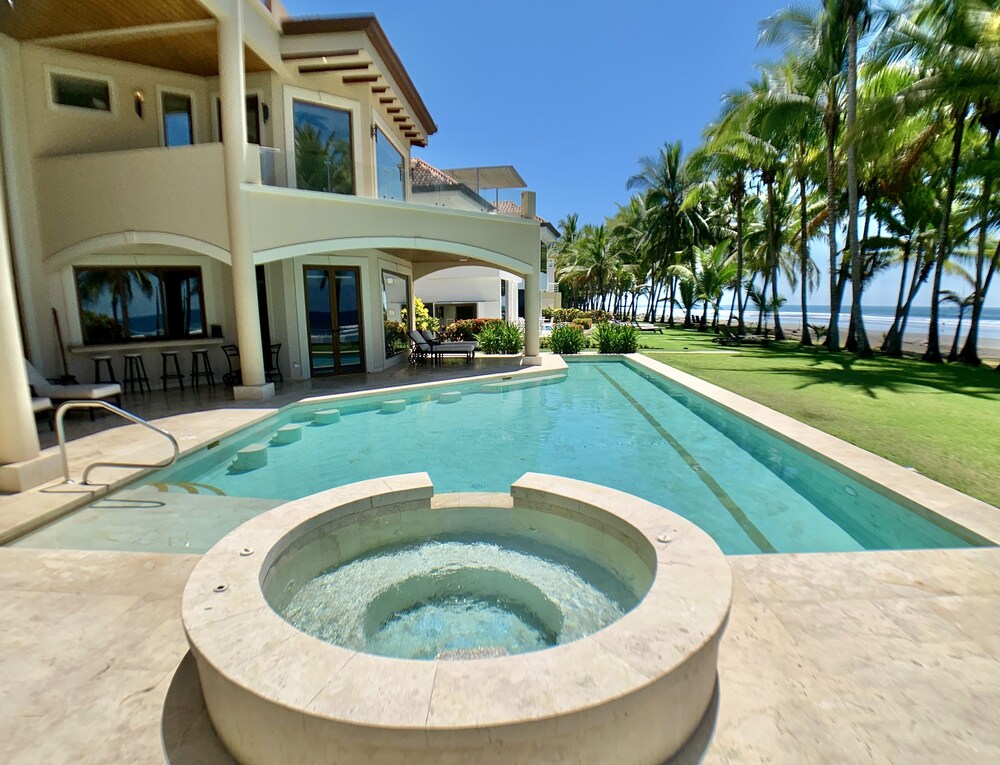 Luxury Villa on The Beach - Hermosa Palms 10A