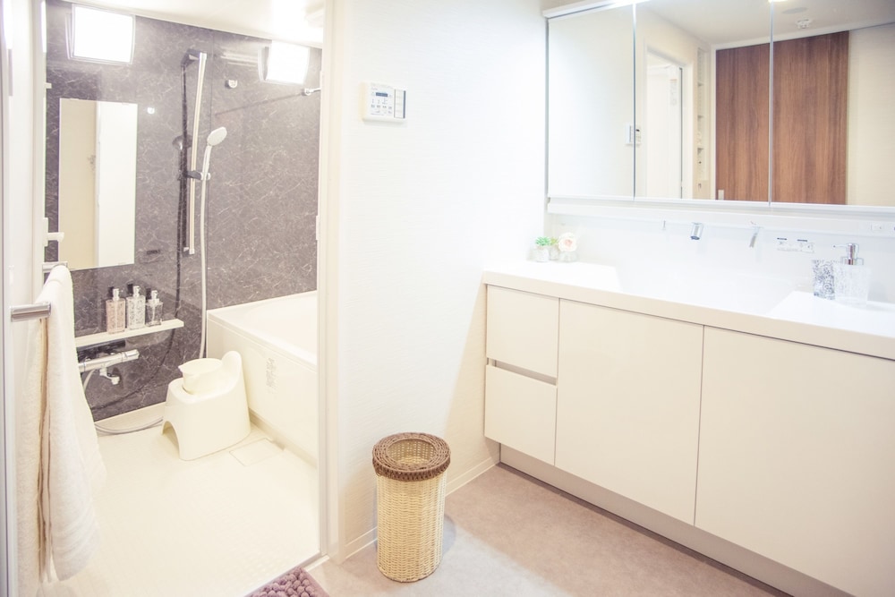 HOYOU Suite Residence Osaka Ashiharabashi Station Front