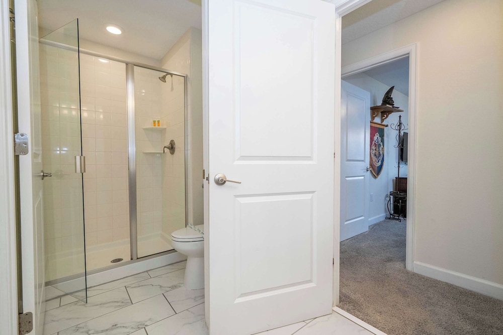 Stunning 4Bd With Pool At Storey Lake Resort 4821