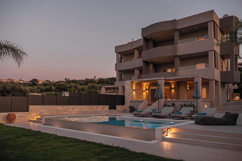 Kymélia Luxury Residences With Sea View