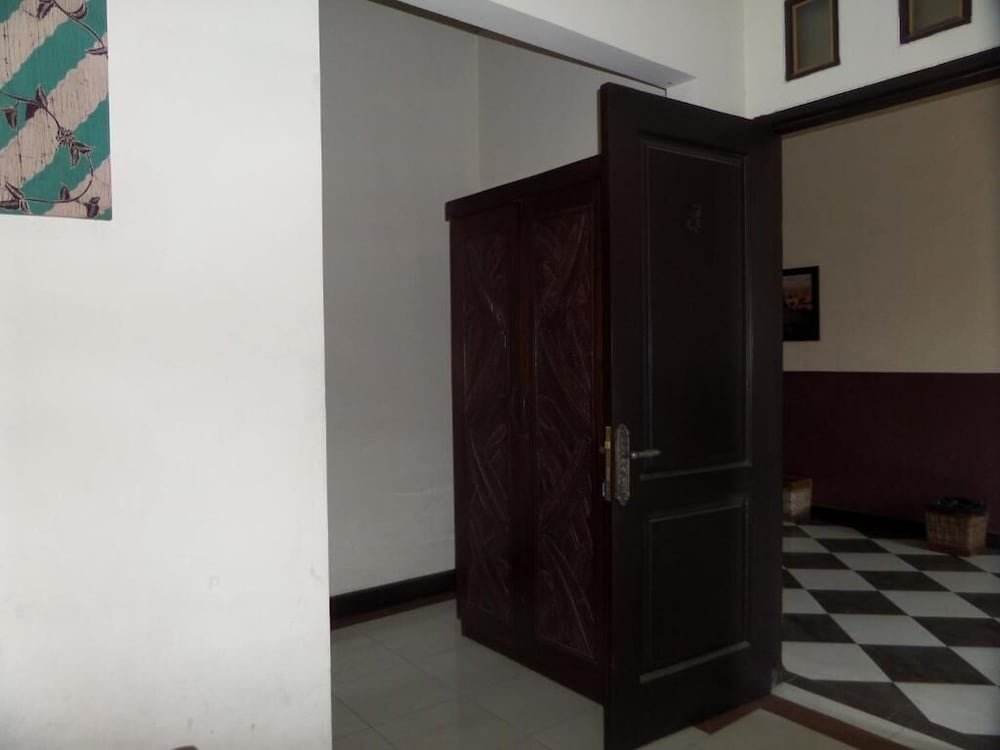 De Clove Guest House