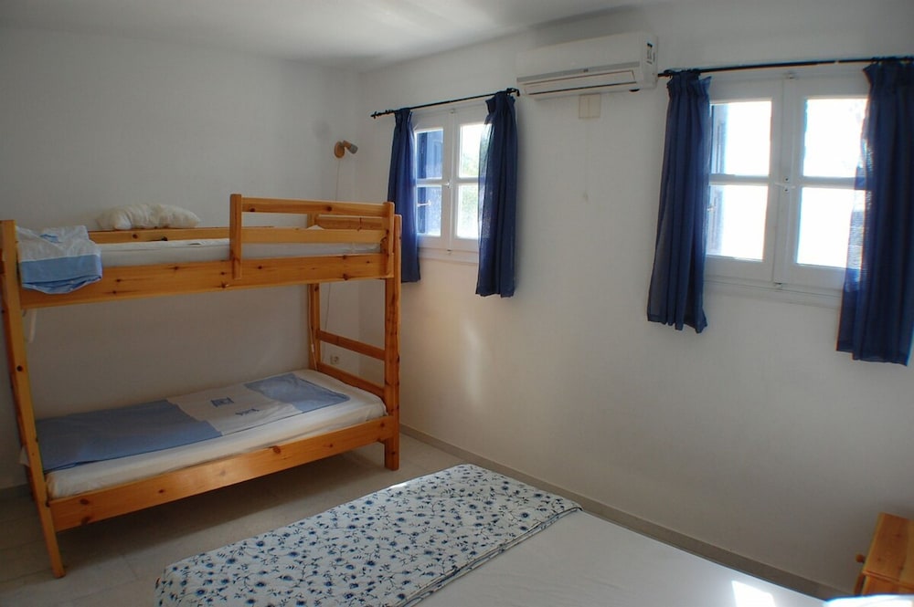 Prokopios Cottage Cycladic Home a Walk to Beach