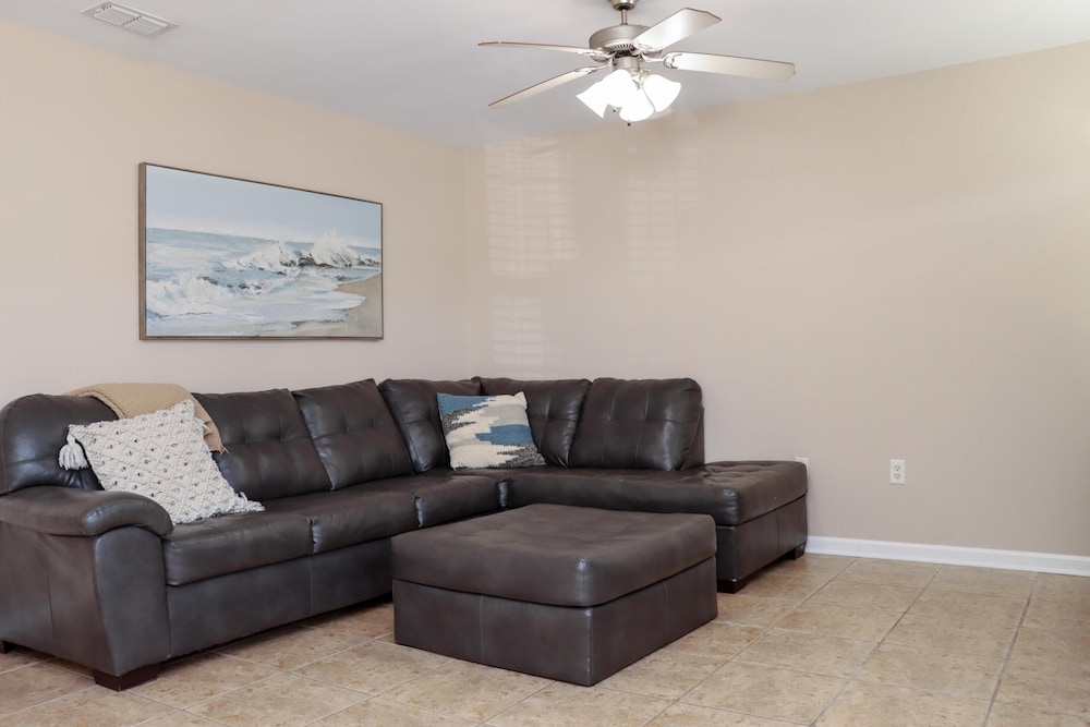 The Palms 13B
