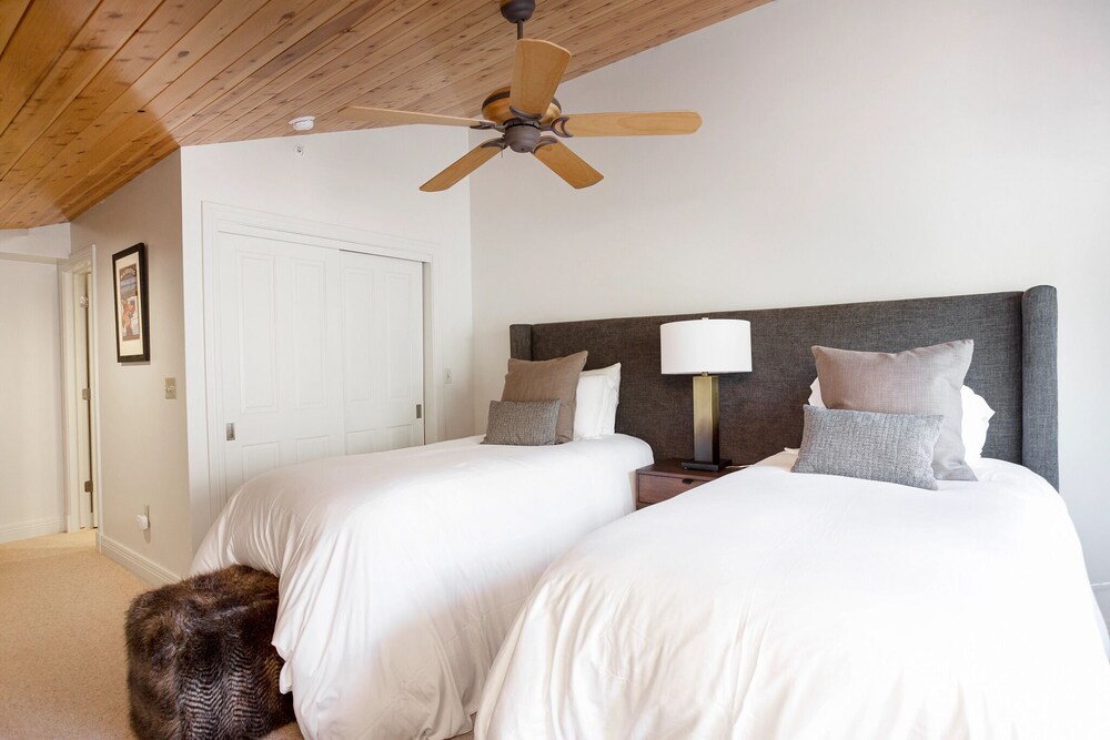 Trail's End Lodge at Deer Valley Resort - Three Bedroom Residence with Spa #506 3 Condo