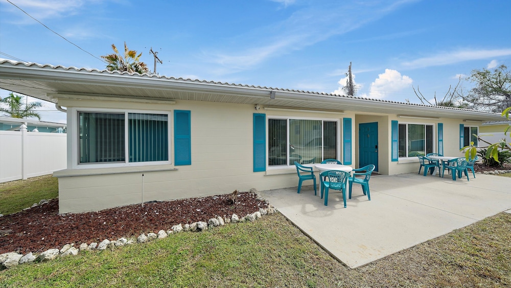 Siesta Treasure 4 Bedroom Home