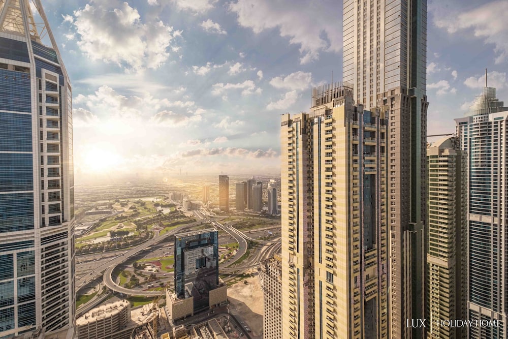 LUX The Sky View Suite Dubai Marina