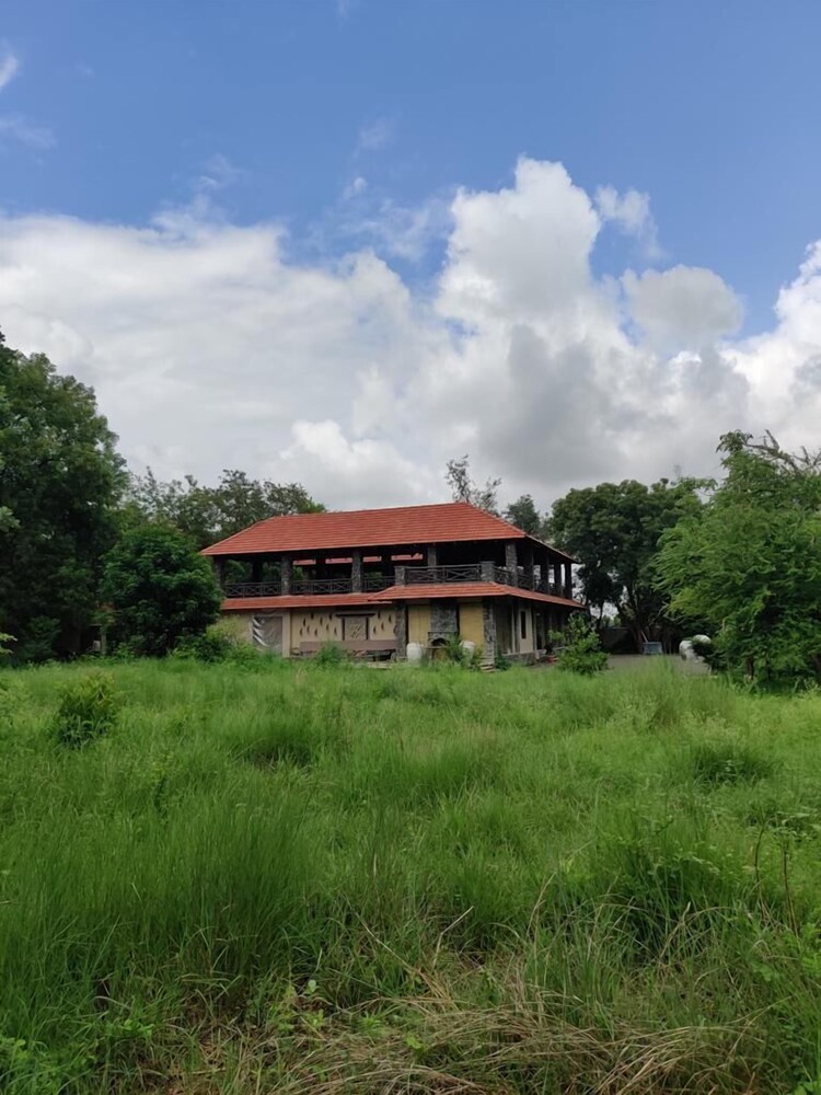 Bamboo Grove Lodge