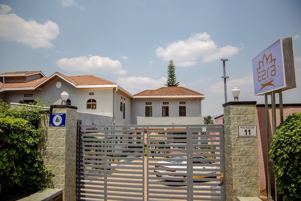 Photo 44