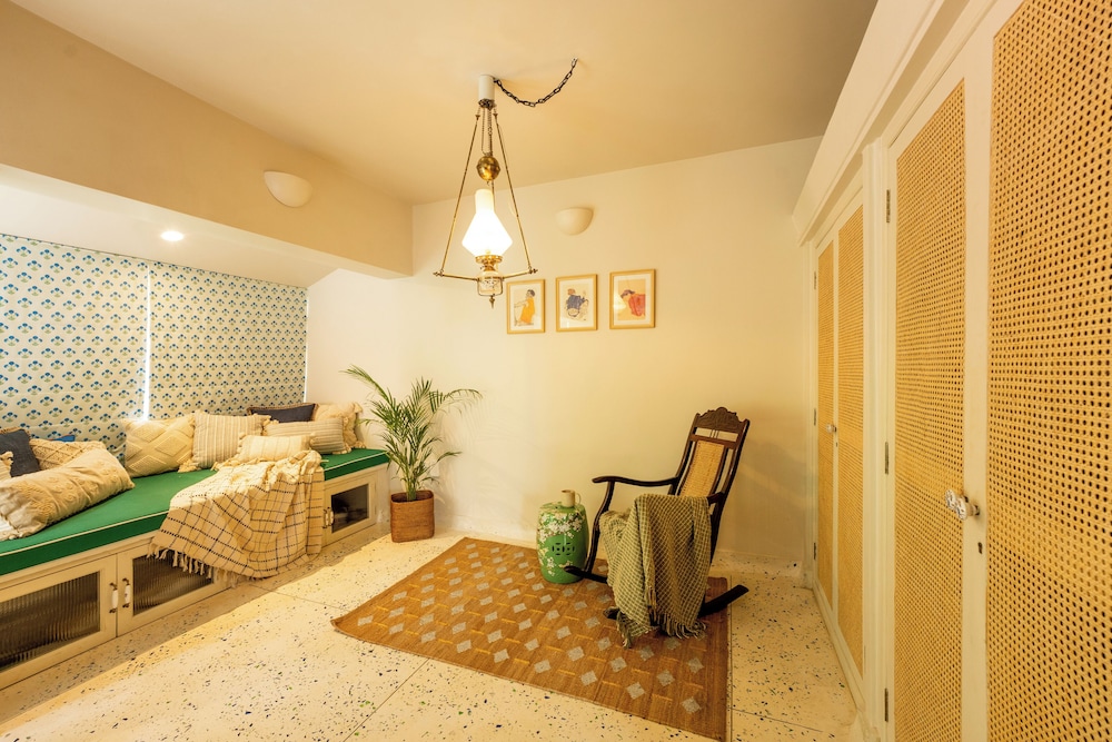 Elivaas Bludoor 5-BHK Pet Friendly Villa