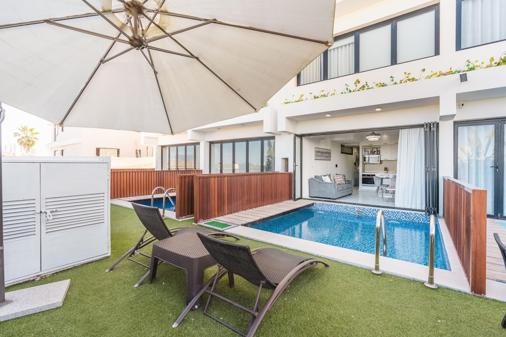 Apartment With Private Pool w 2br in cap Cana