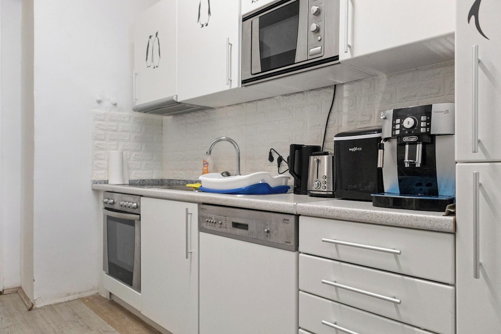 Cozy Room Shared Apt Millennium Tower