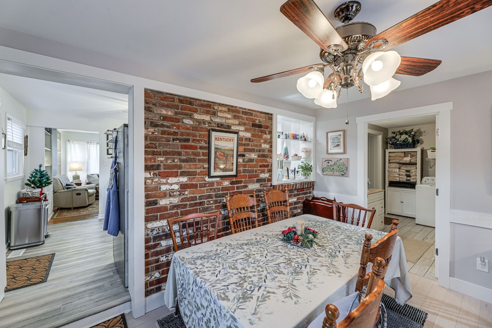Lexington Vacations - Lovely Lexington Home: 4 Mi to Downtown! - Property Image 6