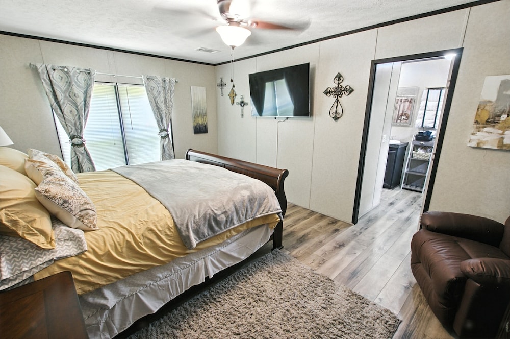 Tranquil Country Retreat Surrounded By Nature 3 Bedroom Home