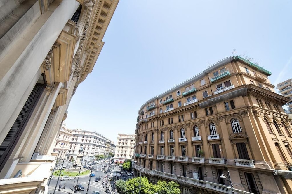 P.C. BOUTIQUE H. VESUVIUS NAPOLI CENTRO by ClaPa Group Dislocated Hospitality